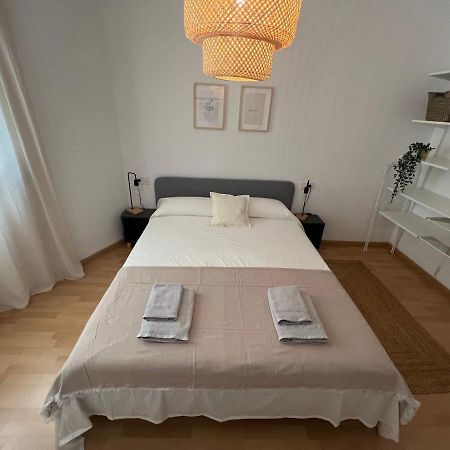 Cozy Apartment Well-Located In Terrassa, Barcelona Exterior photo